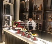 朱光.云山1號品鑒會，展翅蛋糕學(xué)員現(xiàn)場甜品太及咖啡制作