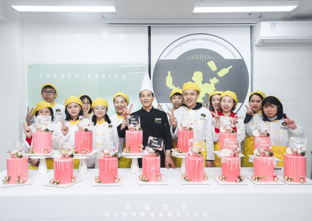 佛山展翅學(xué)院已進(jìn)行全面消毒，請到校參觀
